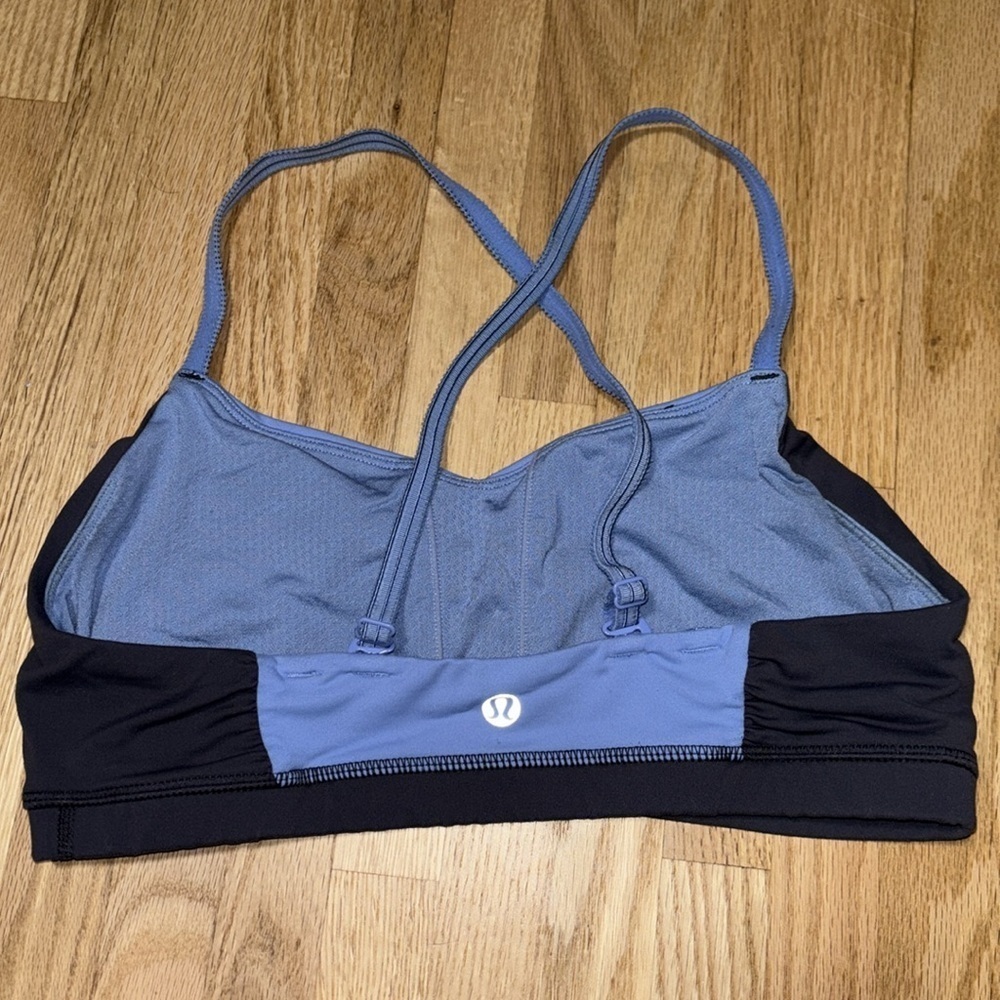 Lululemon Adjustable Strap Light Support Sports Bra - Picture 2 of 5